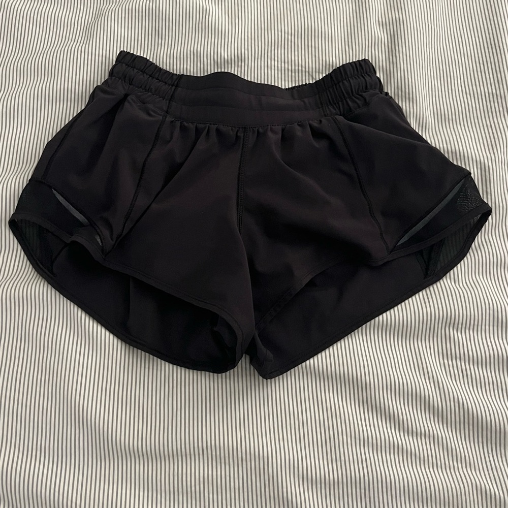Women's Black 2.5 Hotty Hot High-Rise Linen shorts